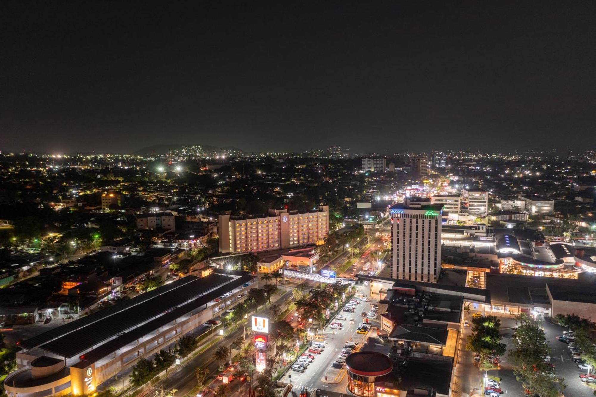 Hotel Real Intercontinental San Salvador By Ihg Exterior foto